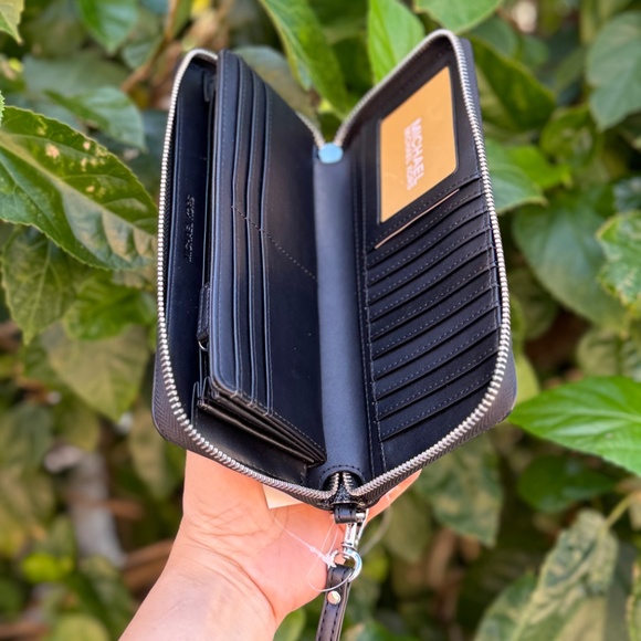 Michael Kors Pratt MD Shoulder Bucket Bag + Wallet Glitter MK Silver/Black - Picture 12 of 15